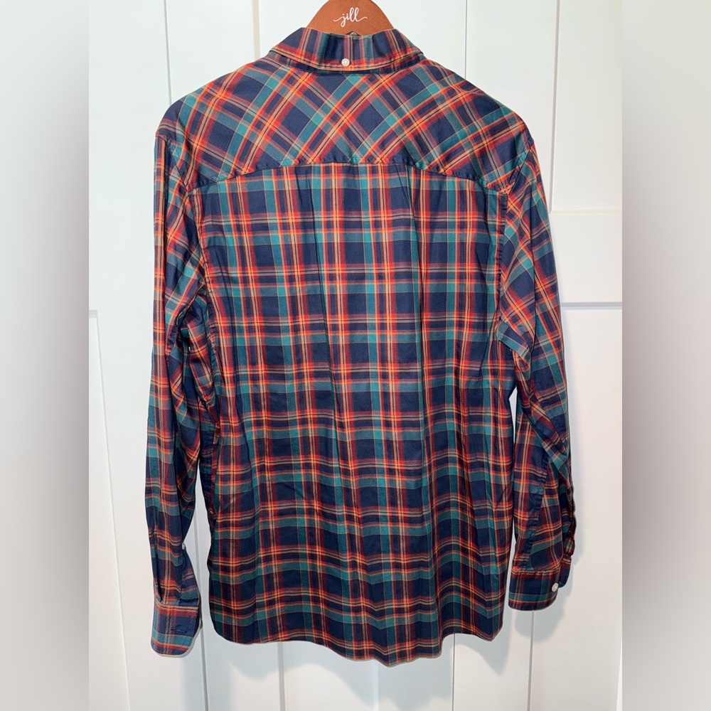 Duluth Trading Co. Men’s Untucked Button Down Shirt, Size M - Picture 5 of 6